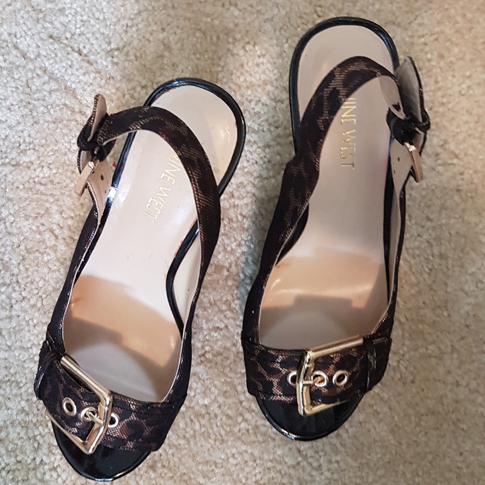 Shoes - Picture 4 of 6